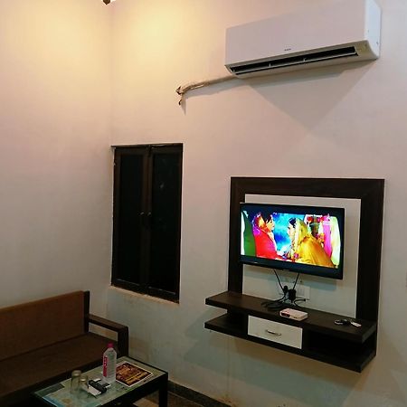 Hotel Mewad Haveli Пушкар Екстер'єр фото