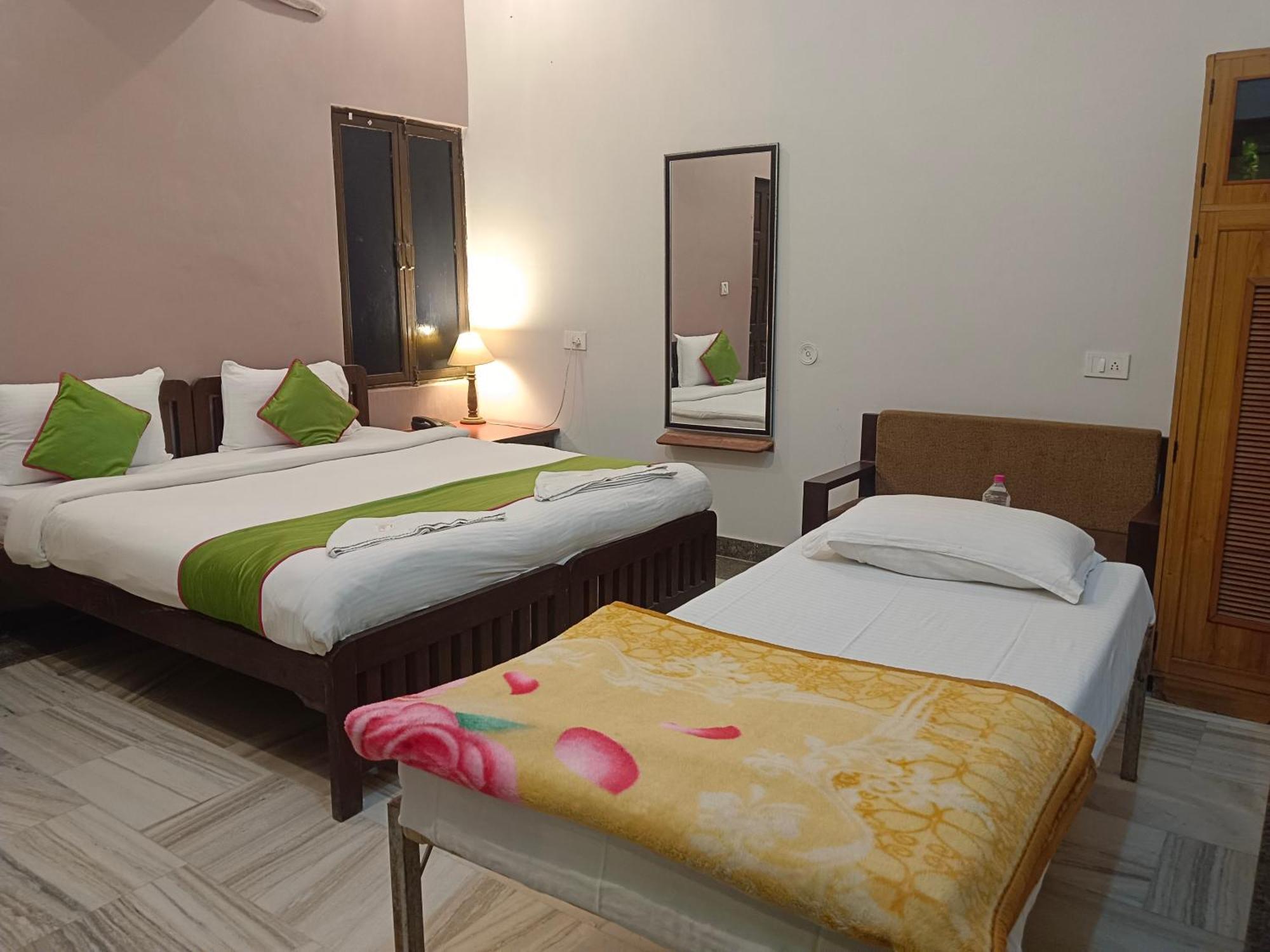 Hotel Mewad Haveli Пушкар Екстер'єр фото