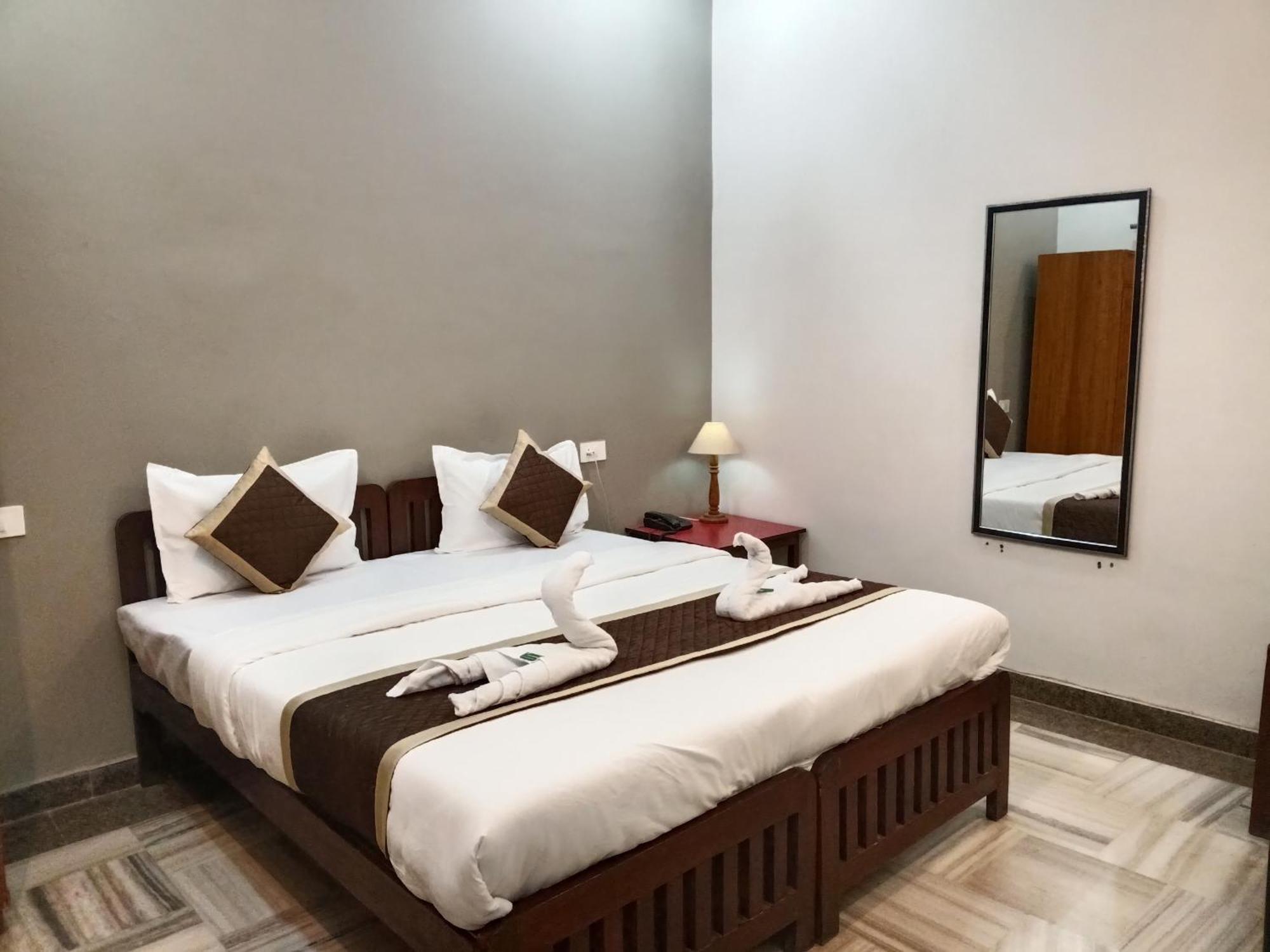 Hotel Mewad Haveli Пушкар Екстер'єр фото