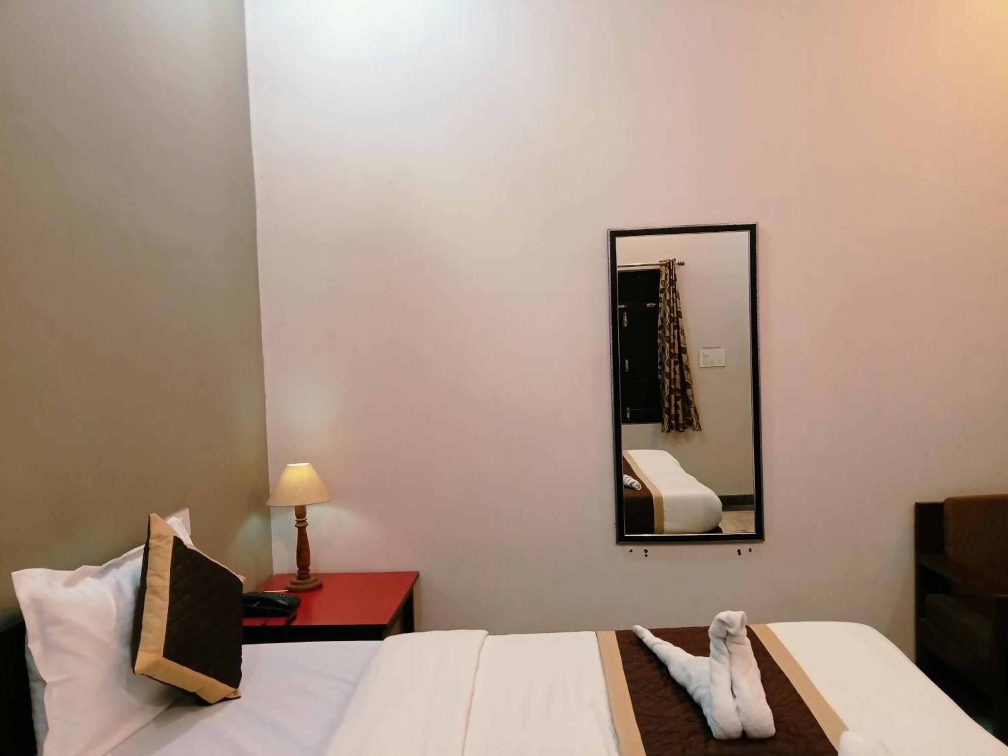 Hotel Mewad Haveli Пушкар Екстер'єр фото