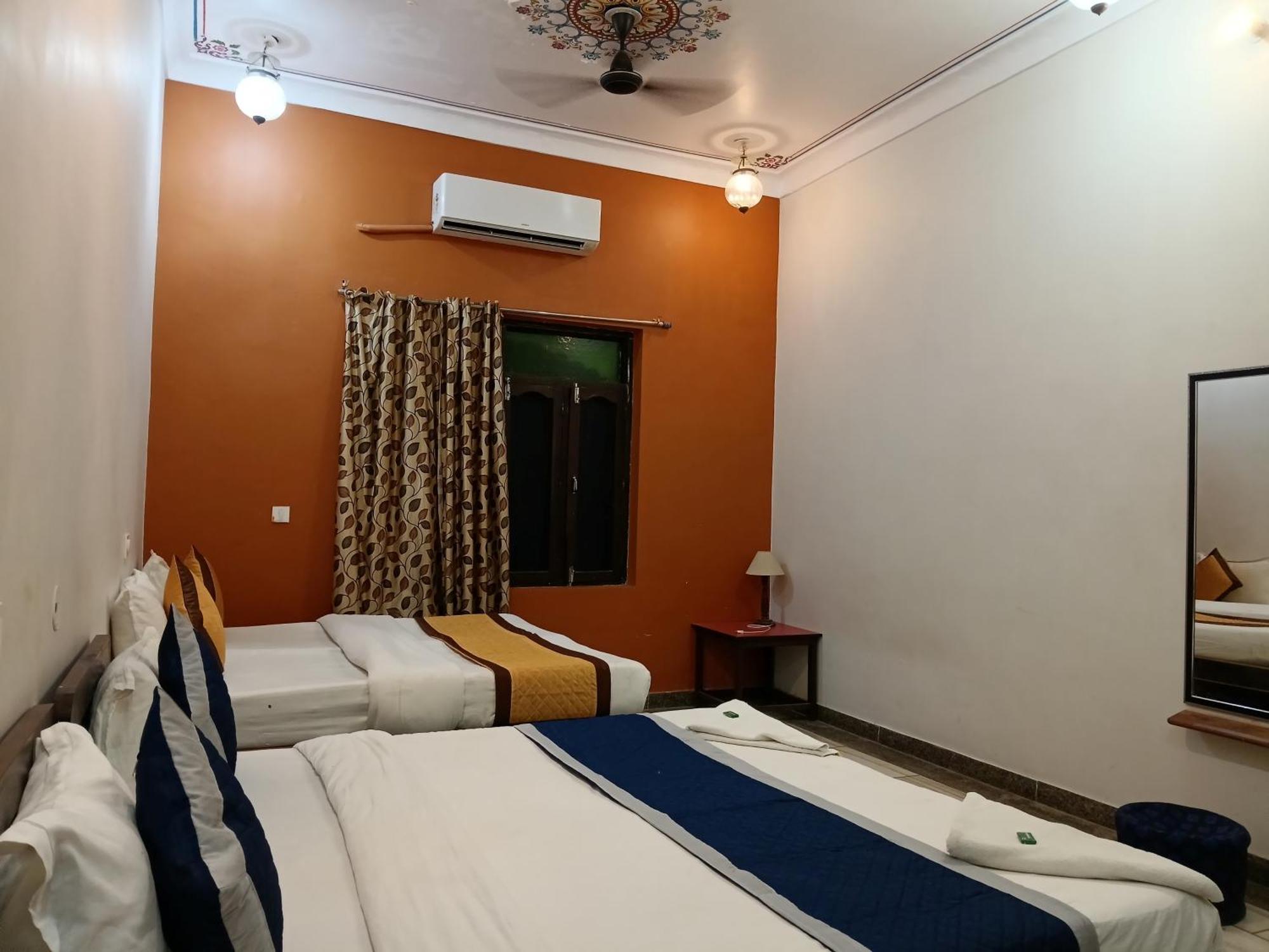 Hotel Mewad Haveli Пушкар Екстер'єр фото